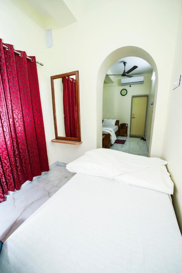 Rishika Guest House And Banquet Kalkutta Exterior foto