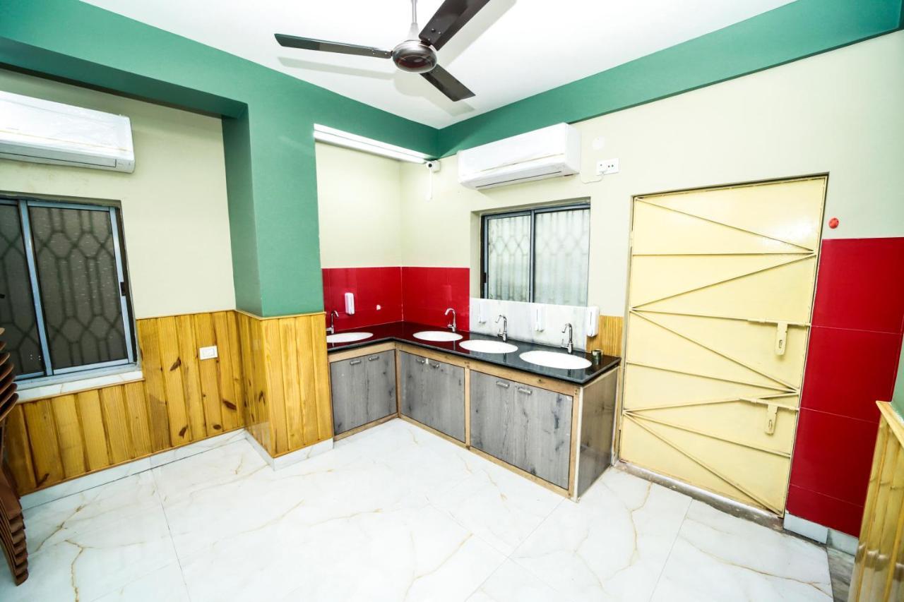 Rishika Guest House And Banquet Kalkutta Exterior foto